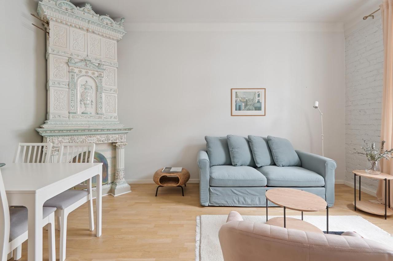 Wehost Fabulous 2Br In Prestigious Punavuori @Iso Roobertinkatu 26 ヘルシンキ エクステリア 写真