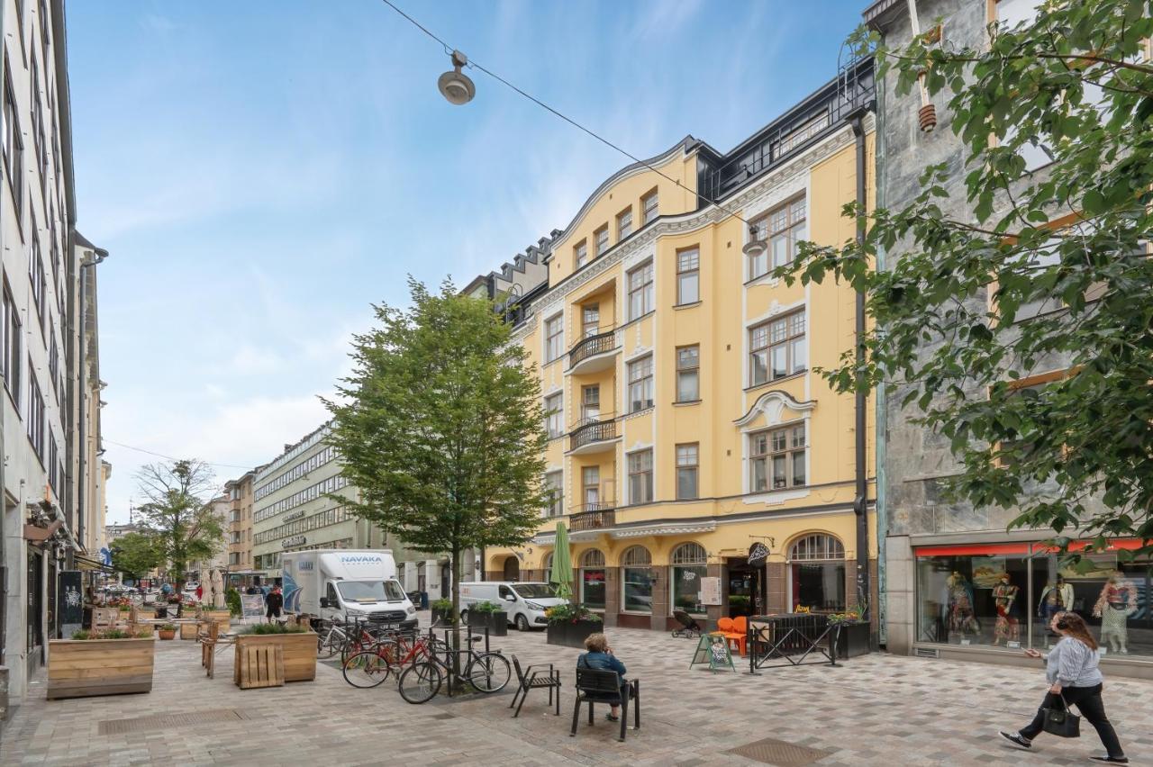 Wehost Fabulous 2Br In Prestigious Punavuori @Iso Roobertinkatu 26 ヘルシンキ エクステリア 写真