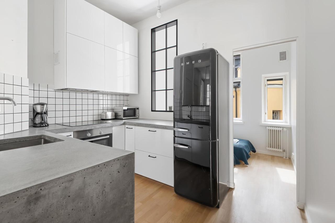 Wehost Fabulous 2Br In Prestigious Punavuori @Iso Roobertinkatu 26 ヘルシンキ エクステリア 写真