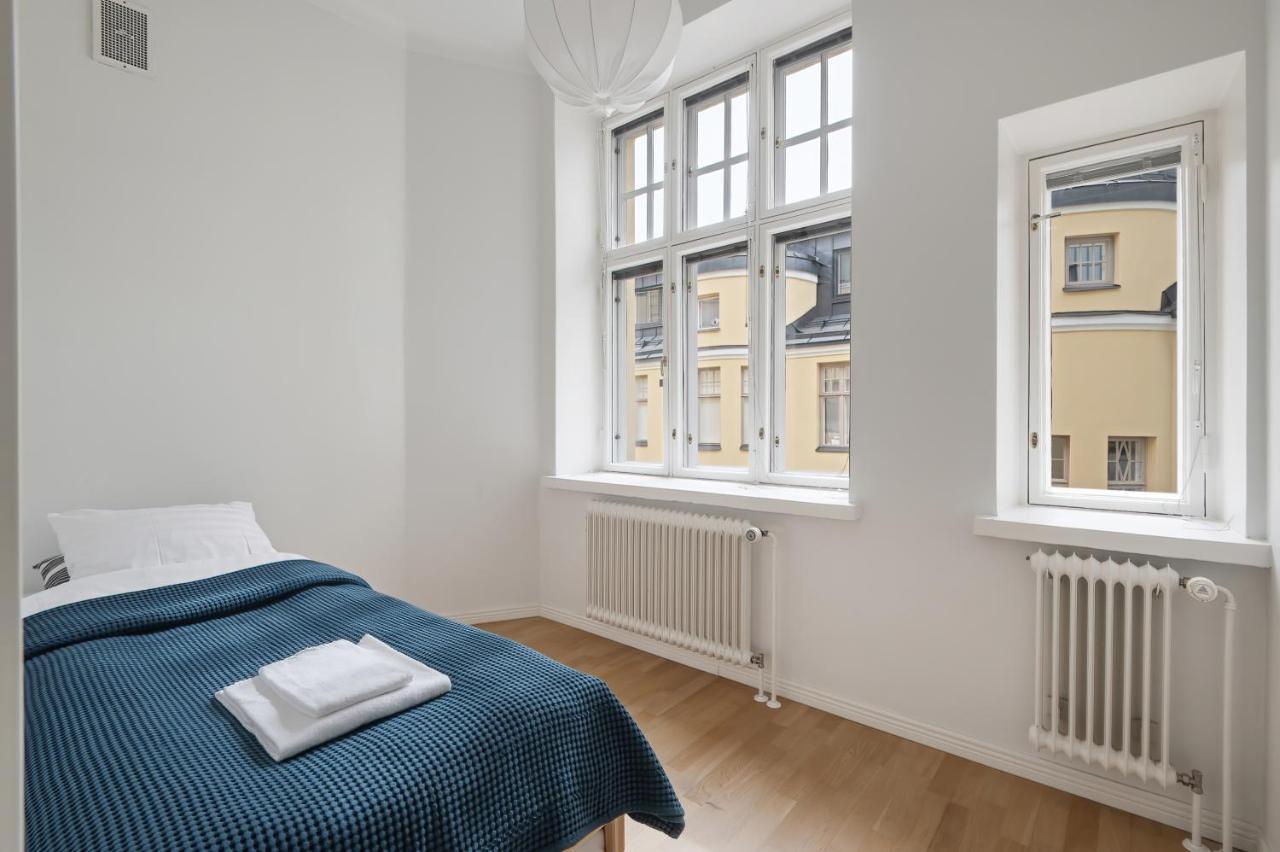 Wehost Fabulous 2Br In Prestigious Punavuori @Iso Roobertinkatu 26 ヘルシンキ エクステリア 写真